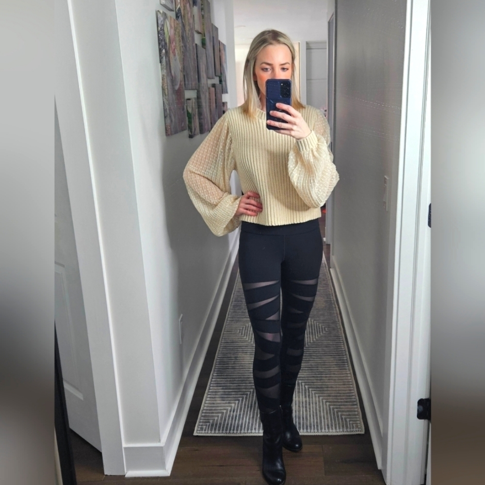 Zara Cable Knit Beige Sweater With Lace Sleeve - SIZE S